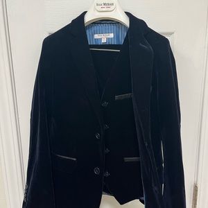 Issac Mizrahi boys deep navy blue velvet 3 piece suit